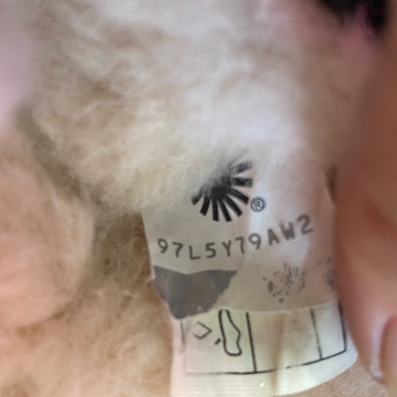 uggs dakota pom-poms black womens size 8 loafers - Picture 13 of 15